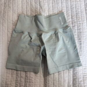 DFYNE x Hannah Pearson 4.5” shorts. Size XS. Color “Aloe”
